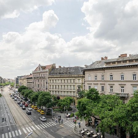 E13 - Grand Boulevard Heritage Suite - Best Location By Bqa Budapeste Exterior foto