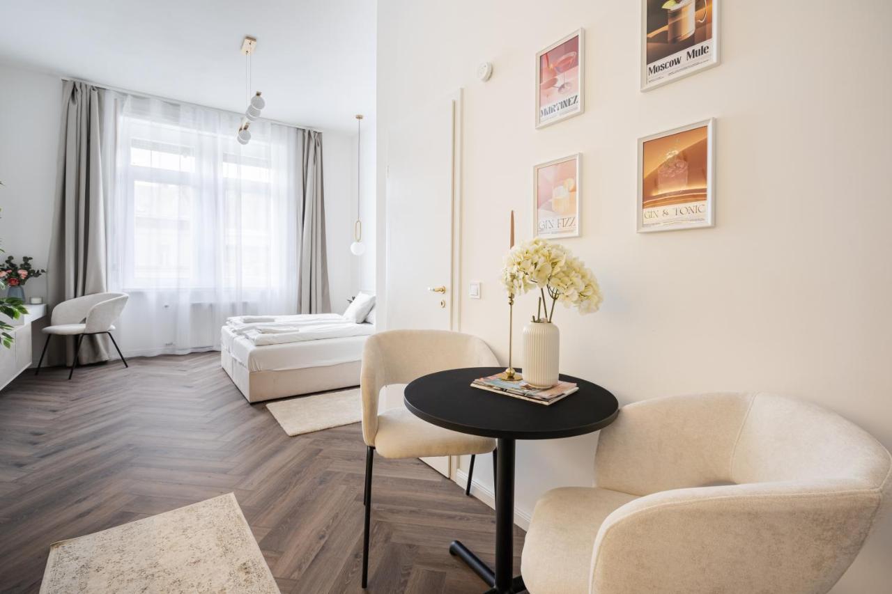 E13 - Grand Boulevard Heritage Suite - Best Location By Bqa Budapeste Exterior foto