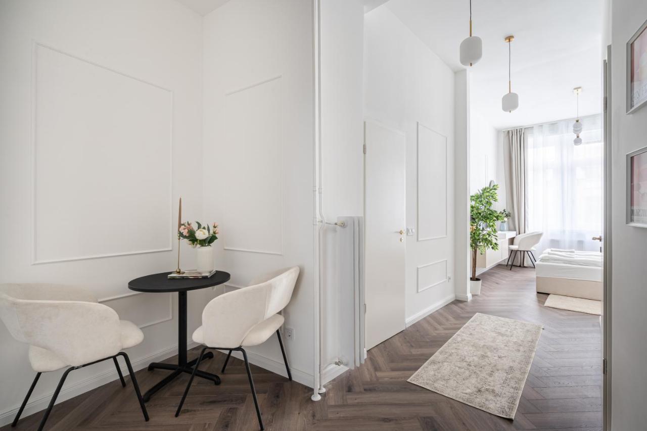 E13 - Grand Boulevard Heritage Suite - Best Location By Bqa Budapeste Exterior foto