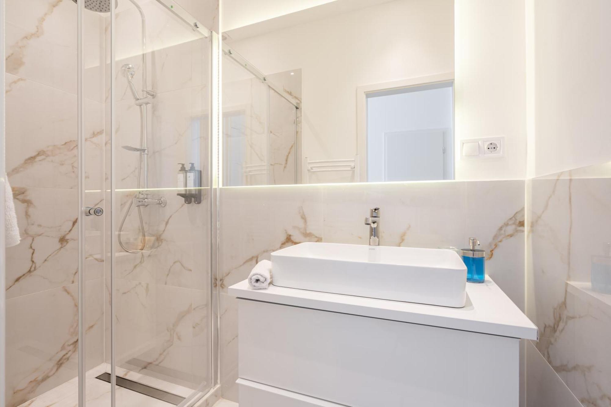 E13 - Grand Boulevard Heritage Suite - Best Location By Bqa Budapeste Quarto foto